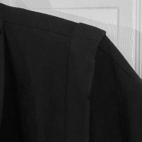 Black Wool Cape Outer Garment but with Long Sleeves by “alex hayes” - Picture 5 of 12